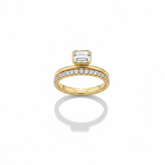 Emerald bezel ring