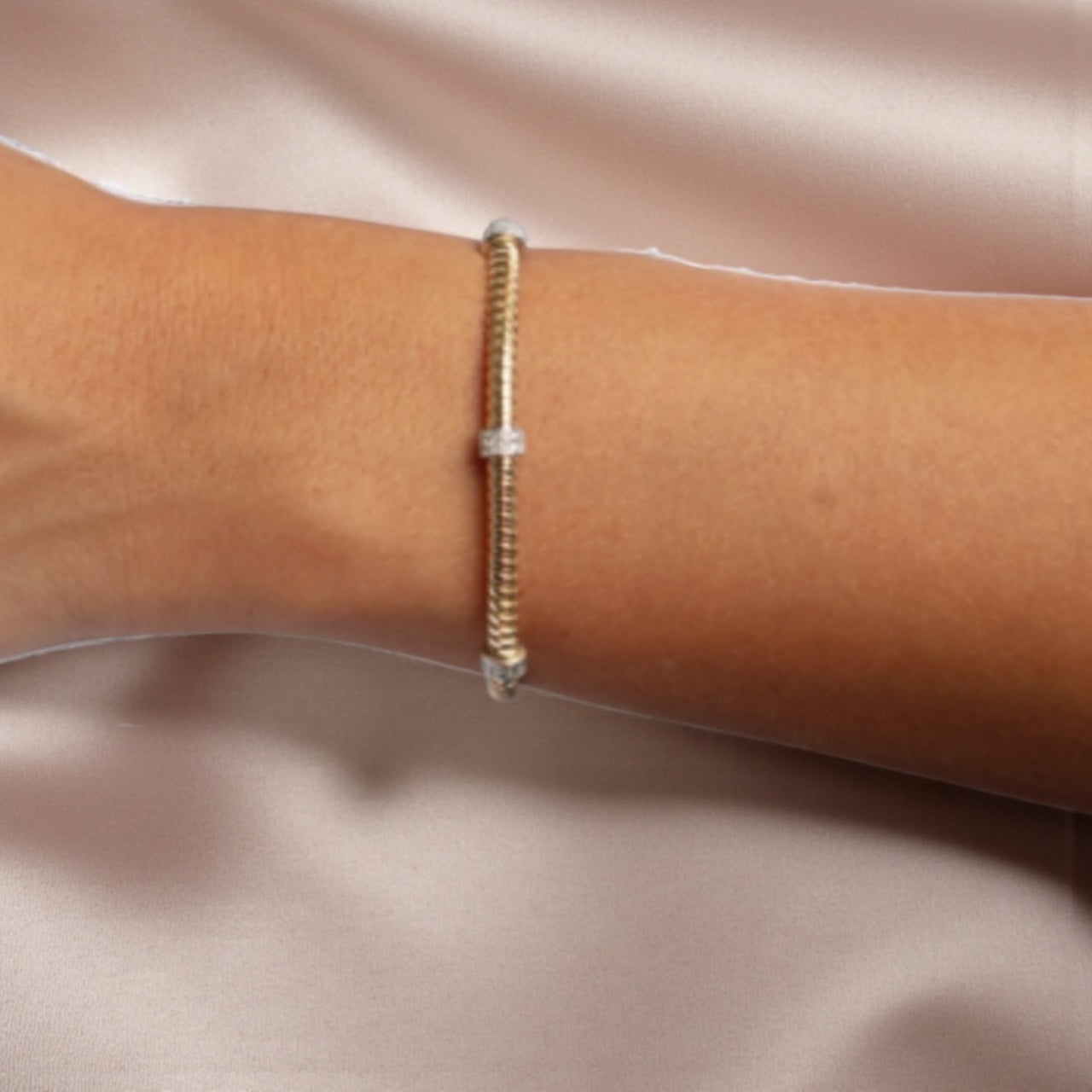 Diamond Tubogas Cuff